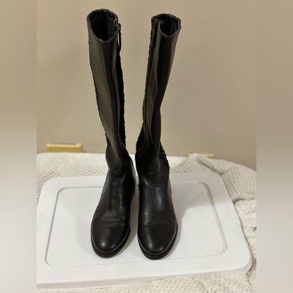 Cole Haan textured zippered boots - great condition - Picture 2 of 4